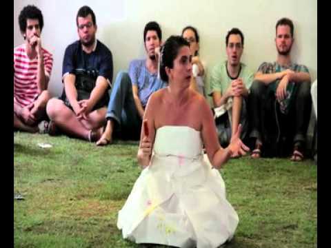 A História de Qualquer Um - Alessandra Flores