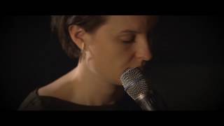 Me for Queen - Leaves - Live Session