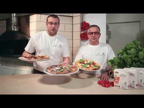 "VIAGGIO IN PUGLIA". Pizza di semola di Michele Aucelli e Carlo Stolfa della pizzeria "Le coq"