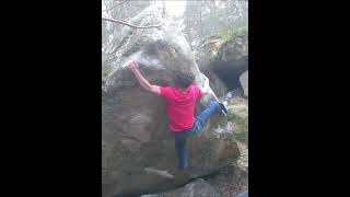 Video thumbnail: Ouroboros, 8a+. Fontainebleau