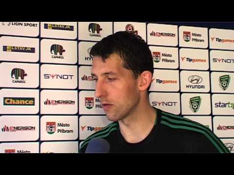 Míč už mířil do branky, radši jsem jej doklepl