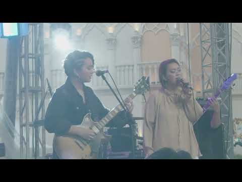 Elise Huang featuring Luchie Huang of Passage - You Won’t See Me Crying (NOMAD Live Performance)