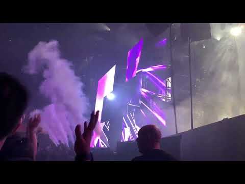 Martin Garrix - Smile (feat. Carolina Liar) @ Bill Graham in San Francisco, CA 6/15/2024