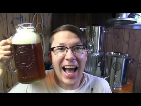 Tasting the Amarillo IPA!