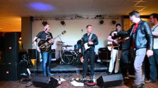 Beecake - Perfect time &amp; Soul swimming live in Wrexham