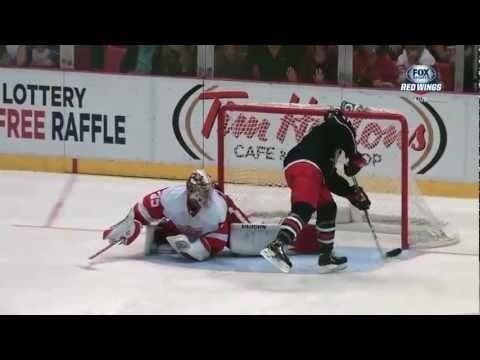 Matt Calvert SICK Shootout Goal Against Detroit (March 10, 2013)