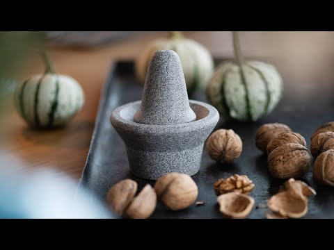 Revolutionäres Küchenhelfer: Der Handmörser - Einfaches Zerkleinern von Gewürzen und Nüssen!