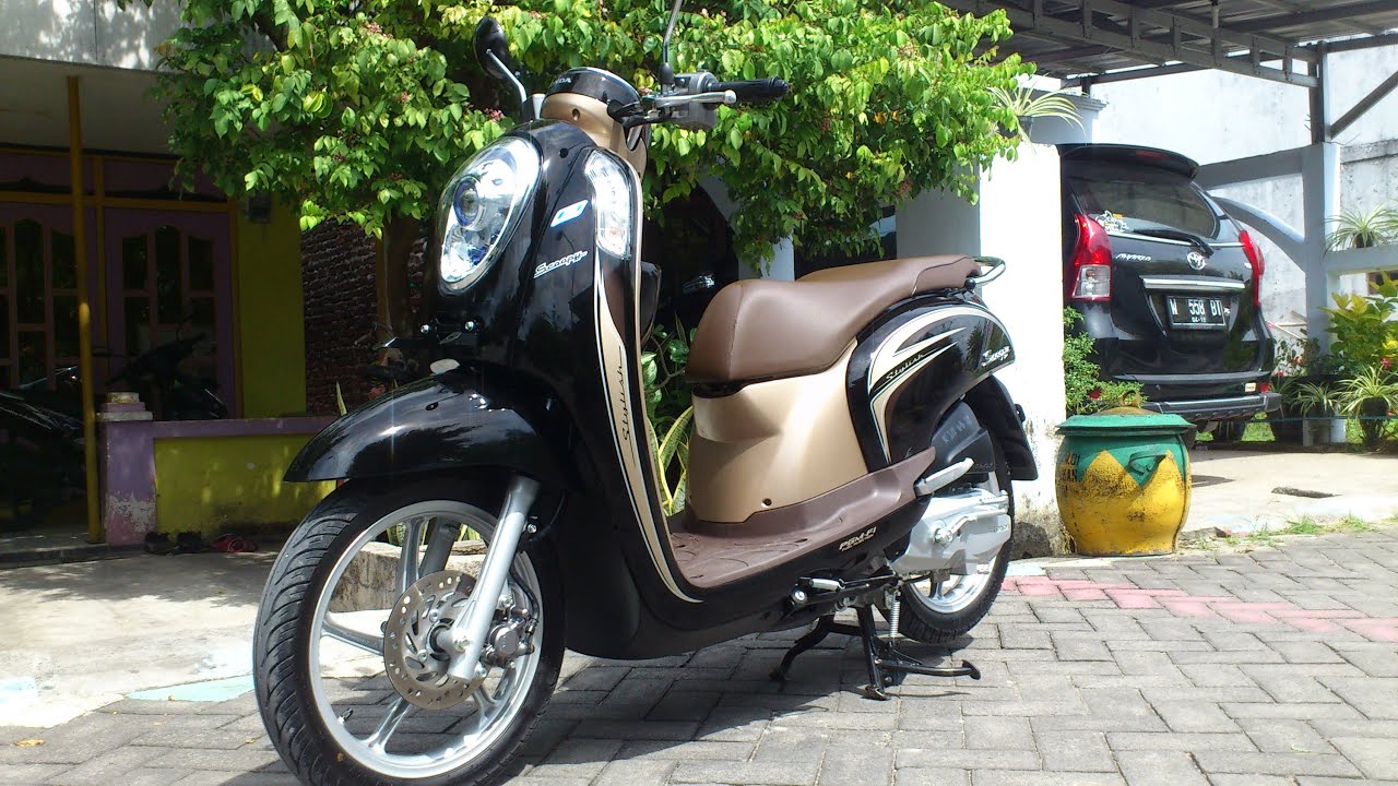 Review Motor Honda Scoopy eSP Stylish 2015