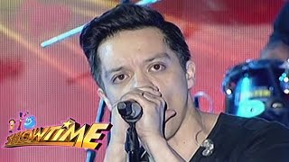 Bamboo performs &#39;Noypi&#39; on It&#39;s Showtime