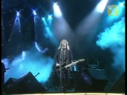 Videoclip de Tirar Los Muros Abajo (En Vivo) — Miguel Mateos