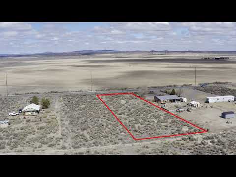0.9 Acres With Paved Road Access, Power, and City Water in Christmas Valley, Oregon