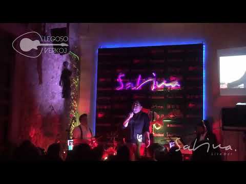 Carlos Macías - Usted No Debería