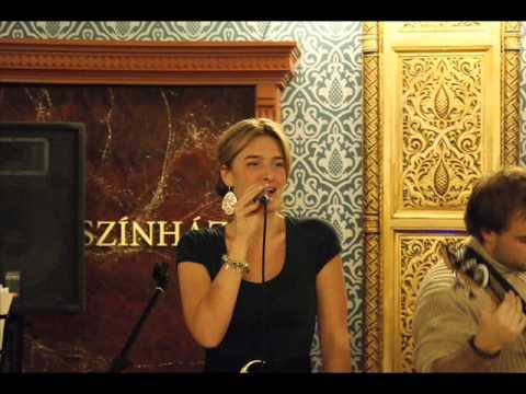 Keresztes Szilvia és a Pomelo Band - Destiny (Zero 7 cover) video thumbnail