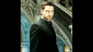 GERARD BUTLER Underneath Your Clothes.wmv