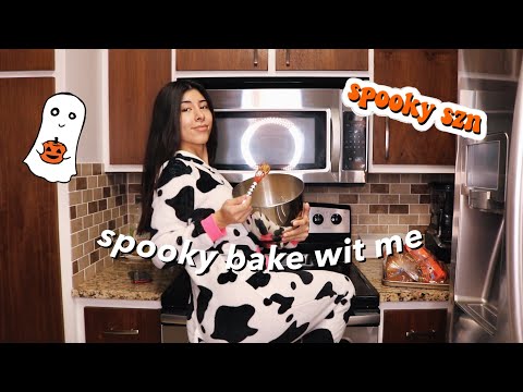 Spooky Bake Wit Me