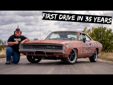 I Rescued an Abandoned Dodge Charger after 35 Years