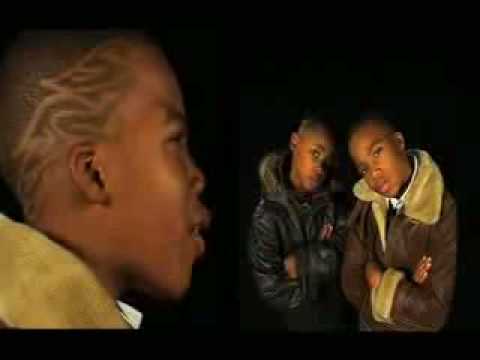 Jamairo ft. Kleine keane - Blaffen doet geen pijn