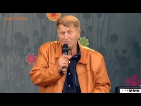 download lagu mp3 mp4 Rock Nalle Gode Gamle Fru Olsen, download lagu Rock Nalle Gode Gamle Fru Olsen gratis, unduh video klip Rock Nalle Gode Gamle Fru Olsen