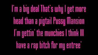 Itty Bitty Piggy - Nicki Minaj lyrics