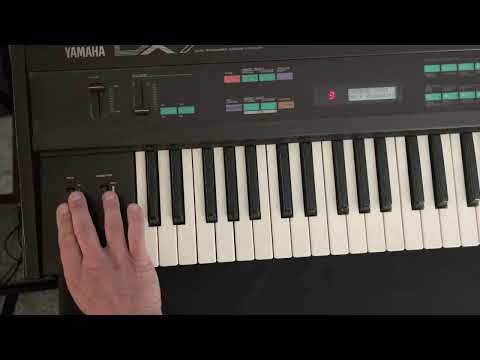 Yamaha DX7 Digital FM Synthesizer image 17