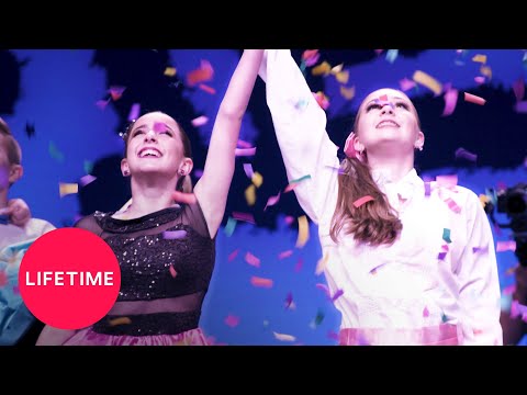 download lagu mp3 mp4 The Prom, download lagu The Prom gratis, unduh video klip The Prom