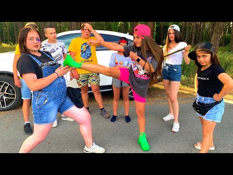 Bulli vs Secchioni! Chi è il più cool della nostra zona?