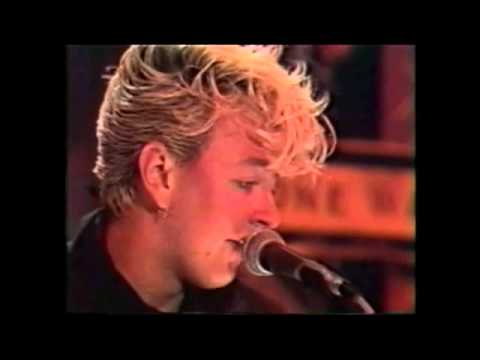 The Stray Cats Live In Montreux (1981) - Rumble In Brighton.