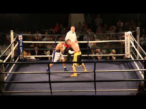 Gavin McDonnell v Josh Wale