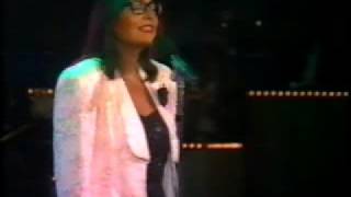 Nana Mouskouri - De kleinste & Lonely shepherd in concert