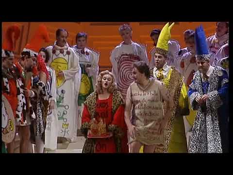 Vesselina Kasarova's humorous playfull delivery of Offenbach's Trills