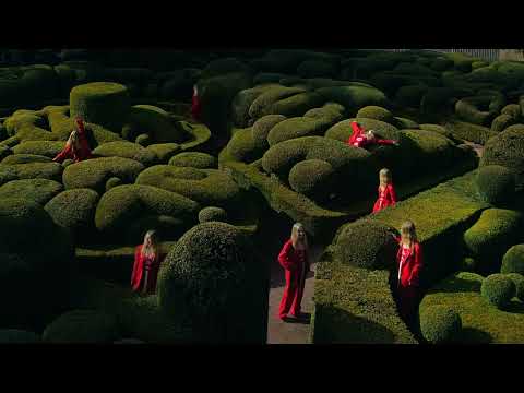 FASHION FUNGI: Stella McCartney Summer 2022 Campaign