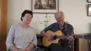 Canción Cruel de BUNBURY en inglés.