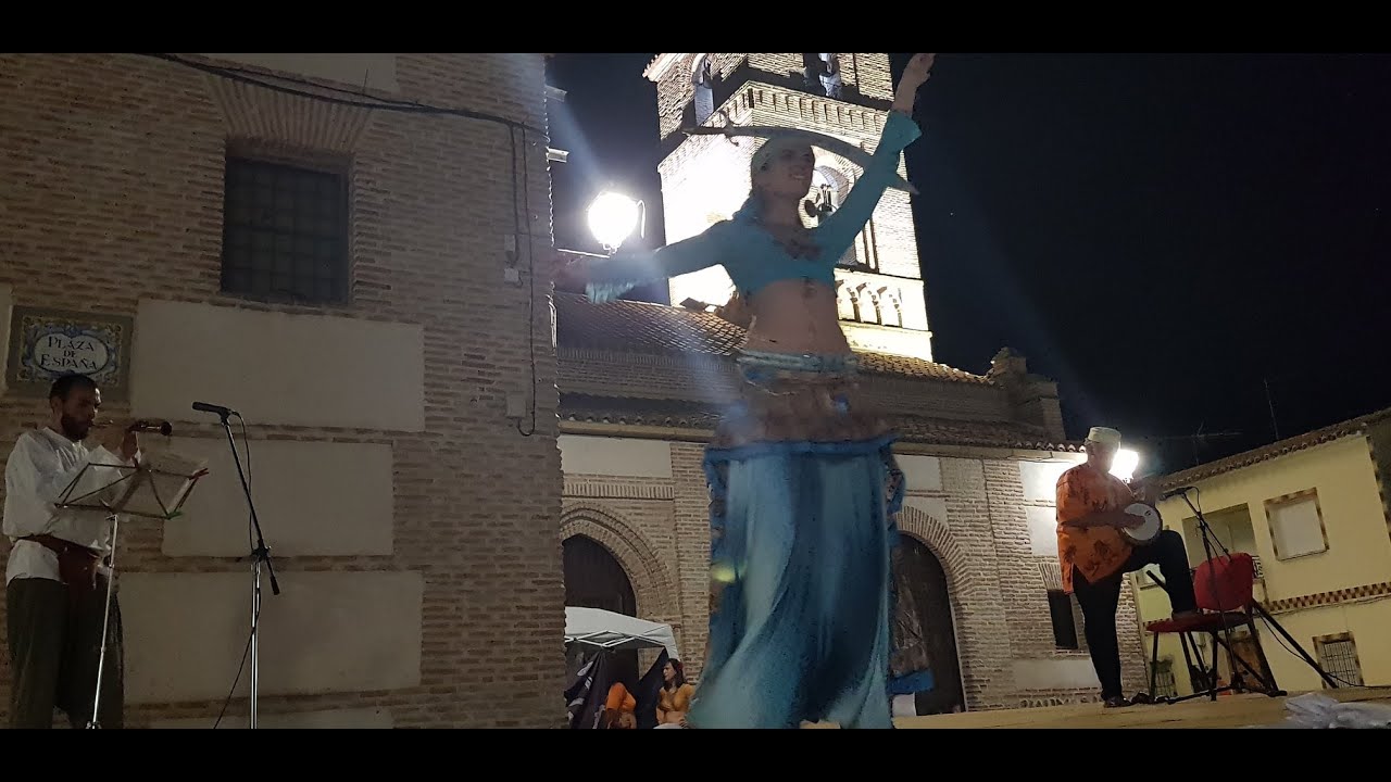 Improvisación de Danza con Sable con Leena Qadi, Salah Sabbah y Jaime Agraz