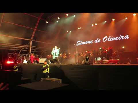 Simone de Oliveira no Eurovillage - Desfolhada