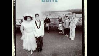 Honeymoon Suite - Words In The Wind