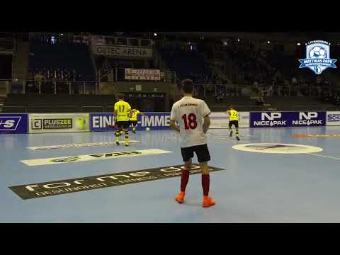 Lucky Loser Borussia Dortmund - 1. FC Lok Stendal 2:1