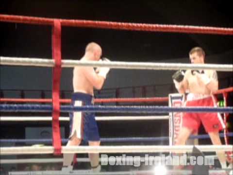 Michael McLaughlin Owen vs Mark Bett fight at King's Hall in Belfast