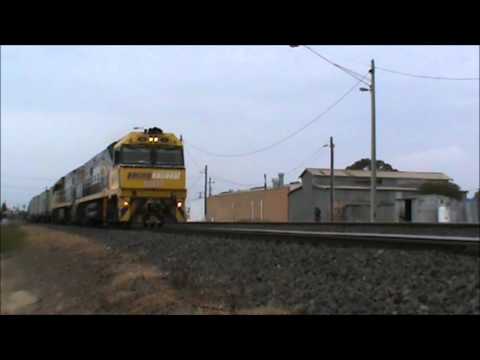 NR77 + NR24 XW4 Steel Freight at CBOX in Nth Geelong 7/10/11