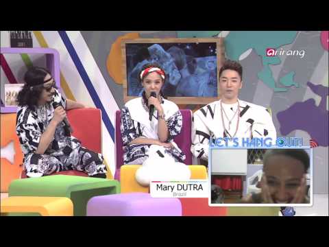 After School Club-Yoonmirae singing her favorite song to her fan   팬을위해 노래를 불러주는
