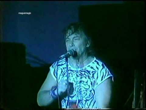 The Animals - We Gotta Get Out Of This Place (Live, 1983 reunion) ♫♥
