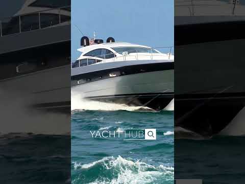 A rare Pershing 56 3-tone. 😎 At Haulover inlet.