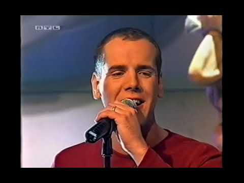 Die Gerd Show - Der Steuersong [Live, Top of the Pops] (23.11.2002)