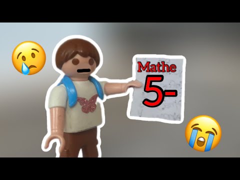 Familie Buch | Letzter Schultag vor den Sommerferien | Hat Jana ein schlechtes Zeugnis?