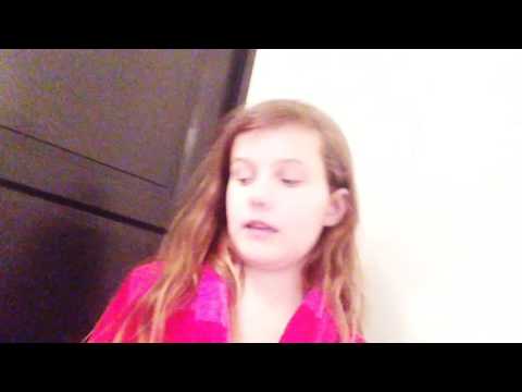 Fail tappar mobilen ner för trappa