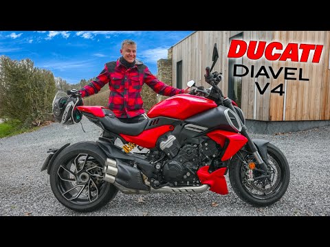 ERSTE FAHRT mit der NEUEN DUCATI DIAVEL V4: Ducati Event Vlog & Ride
