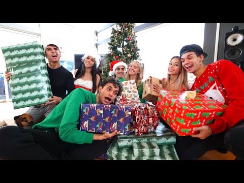 BEST FRIENDS BUY EACH OTHER PRESENTS!