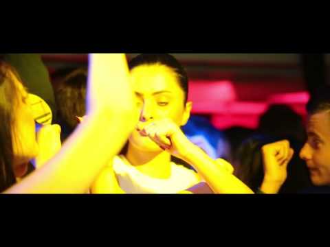 2 Ton - Check In Terrace