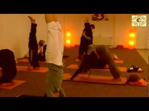 Yoga Impressions Indira Schmidt - Partnerübungen - partner asanas - Zeulenroda