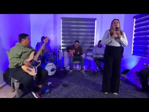 Concierto en el Domingo de Resurrección 2020 con el Padre Miguel Angel Sánchez y Sandy Caldera