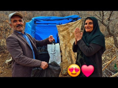 Love Revealed: A Gift from Abbas to Her Lover